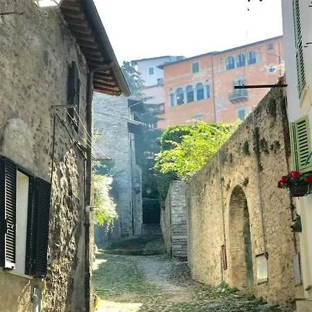 Antiquity. Car Unnecessary. Rome 1 Hour